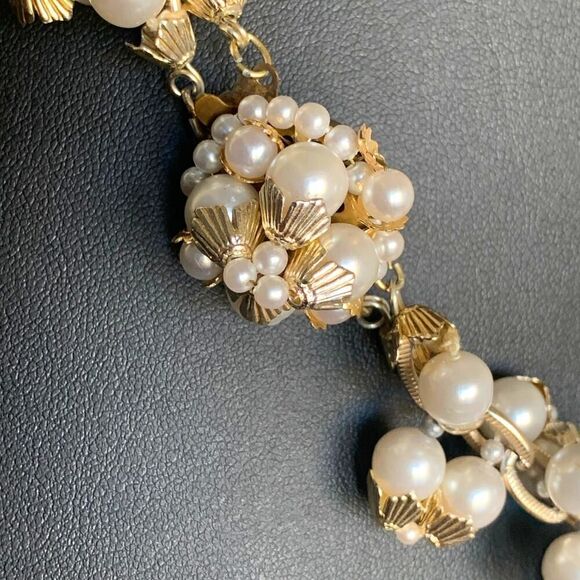 JAPAN White Pearl Necklace, in Silver tone, Stamped, Vintage - Picture 4 of 5